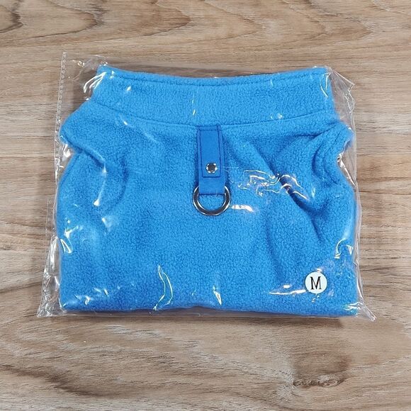 🩵HOST PICK NWT Red & Blue Cat or Dog Fleece Vest w/Leash Ring Set of 2 - Picture 8 of 10